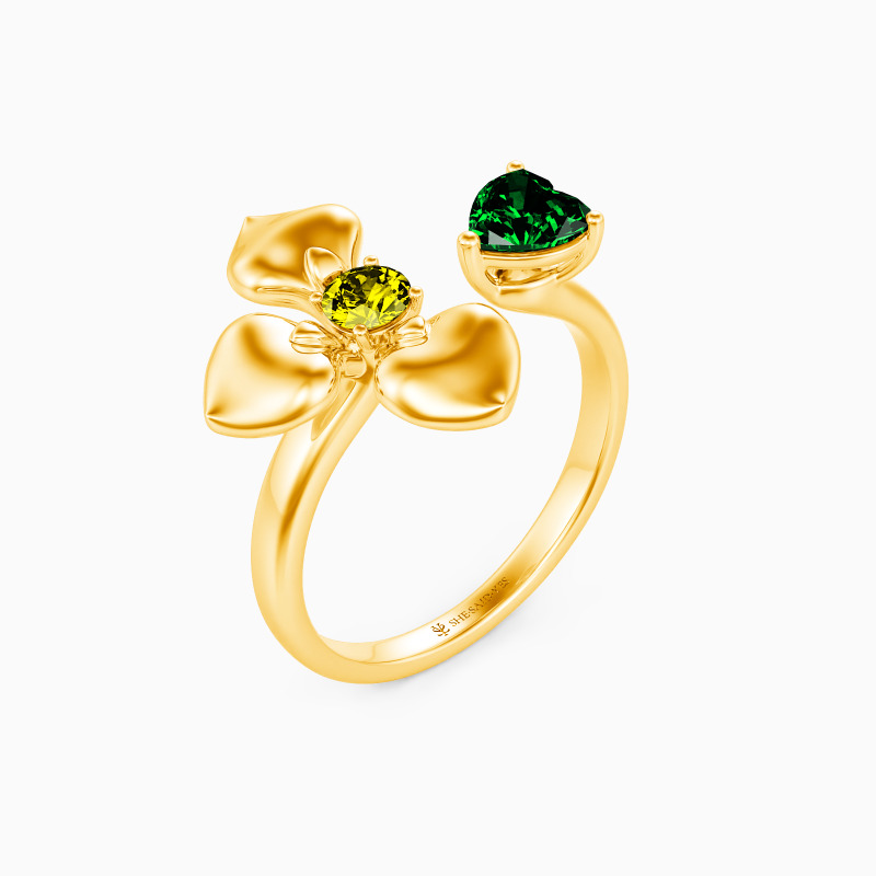 "Face to Love" Hydrangea Flower Classic Wedding Ring