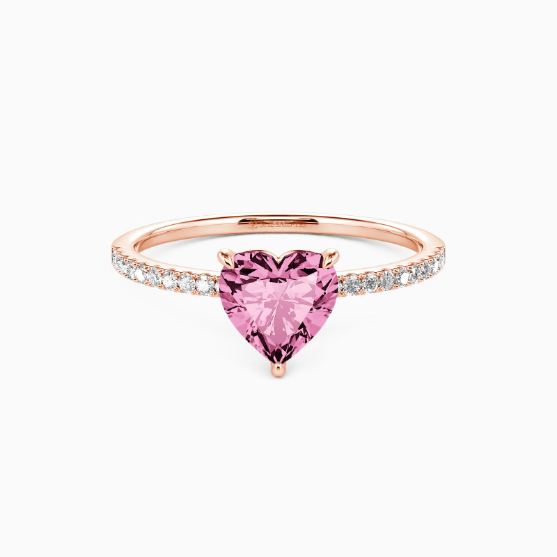 "Du bist magisch" 0.8ct Heart Cut Side Stone Verlobungsring