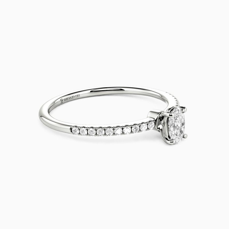 「ネバービーアパート」 0.3ct オーバルカット・サイドストーン 婚約指輪