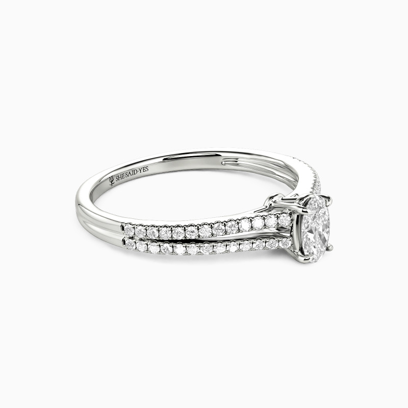 "Du & Ich" Verlobungsring 0,3 ct Ovalschliff mit Seitensteinen