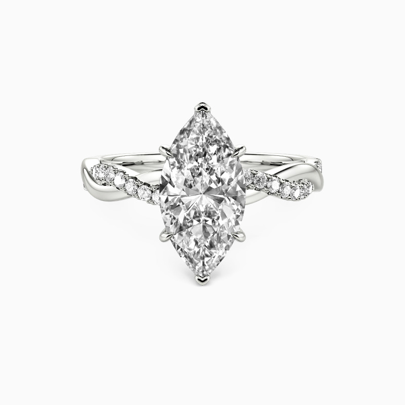 "Amor Eterno" Anillo de Compromiso con Piedras Laterales Corte Marquesa