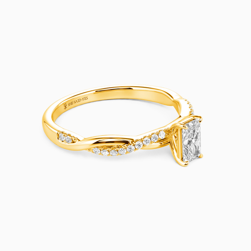 "Strenge & Sanftheit" Verlobungsring 0,8 ct Radiant-Schliff mit Seitensteinen