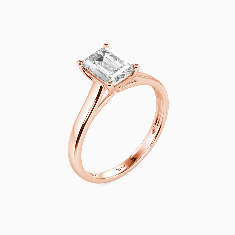 "Liebesgeschichte" 0,8ct Smaragdschliff Solitär-Verlobungsring