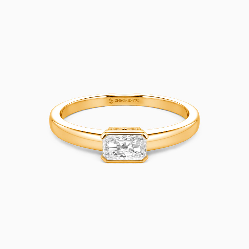 「無垢な愛」0.4ct レディアントカット ソリティア 婚約指輪