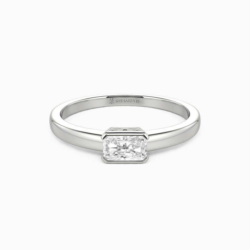 「無垢な愛」0.4ct レディアントカット ソリティア 婚約指輪