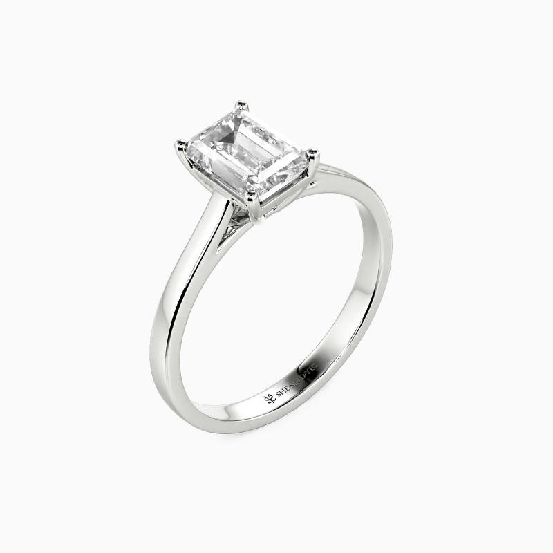 "Mein ganzes Sein" 0,8ct Smaragd-Schliff Solitärring