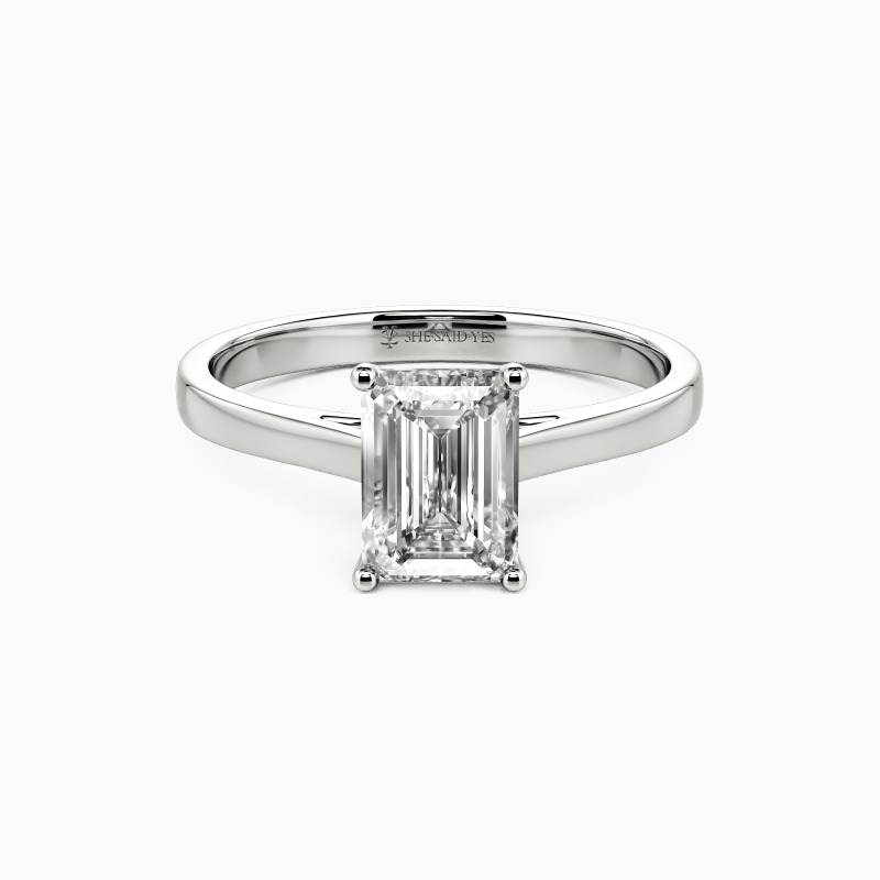 「すべてを捧げます」1ctエメラルドカットソリティア婚約指輪