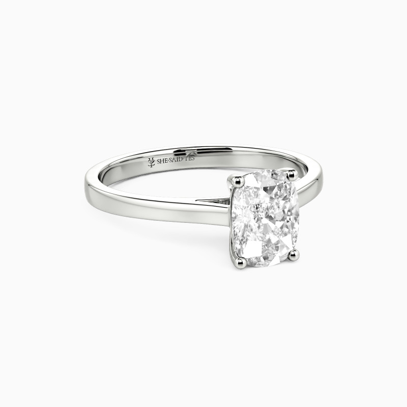 "Mein ganzes Sein" 0,8ct Langkissen-Solitärring