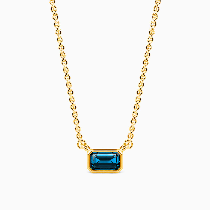 "Silent Poem" Emerald Cut Necklace