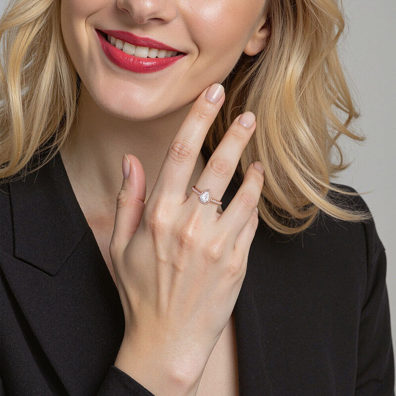"Mit Dir an Meiner Seite" Halo Verlobungsring 0,8 ct Birnenschliff