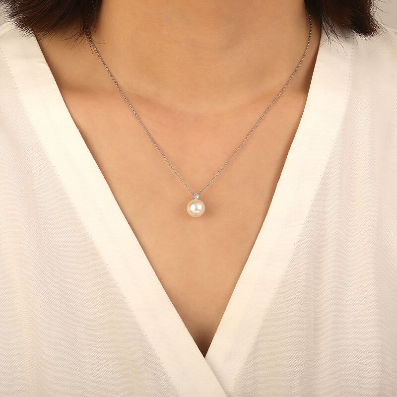 "A Love Glowing True" 9.5-10mm Freshwater Pearl Necklace