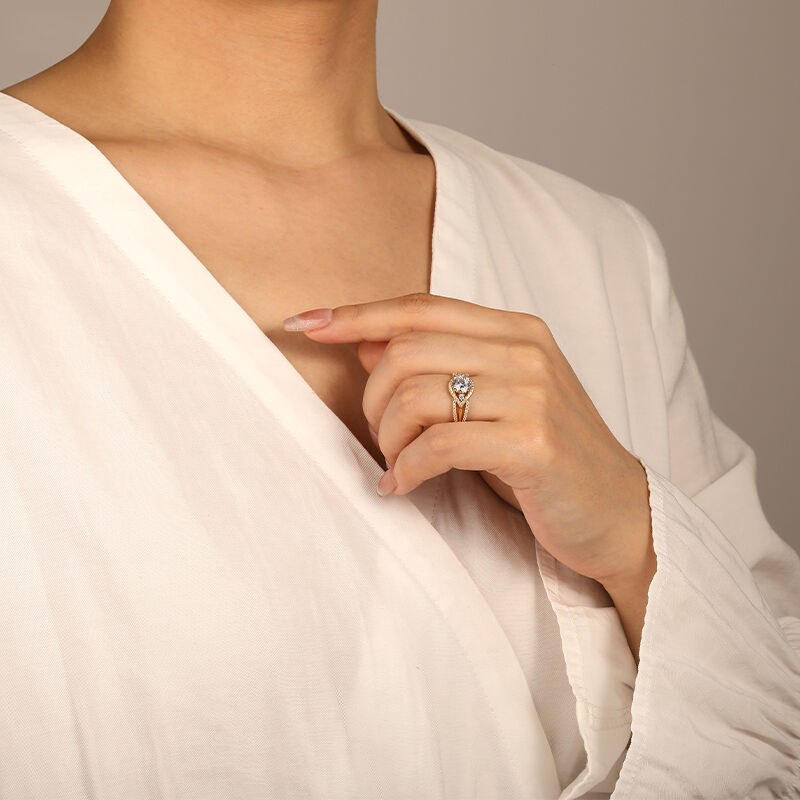 "Je N'ai d'Yeux Que Pour Toi" Bague de Fiançailles Halo Taille Ronde