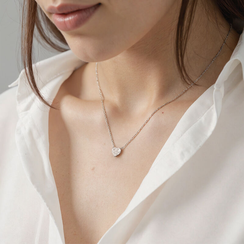 "Lovemist" Heart Cut Necklace