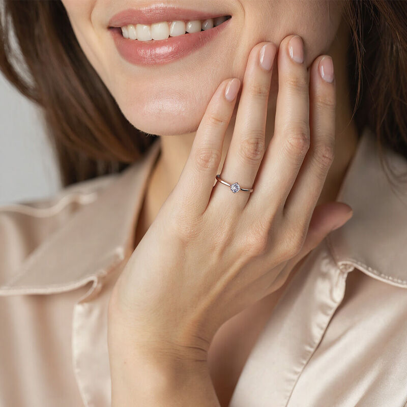 "Forever Iris" Verlobungsring 0,3 ct Rundschliff Solitär