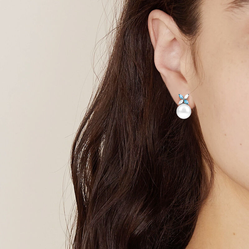 "Love's Bloom" 9.5-10mm Freshwater Pearl Stud Earrings