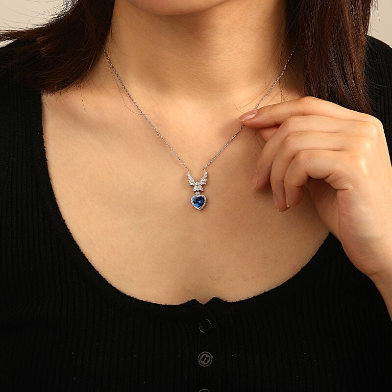 "Angel’s Heart" Halo Necklace